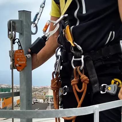 Curso Instalación e Inpeccion líneas Verticales